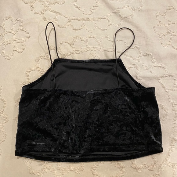 Wild Fable Crushed Velvet Sleeveless Crop Top, Black, Size L - Picture 2 of 3